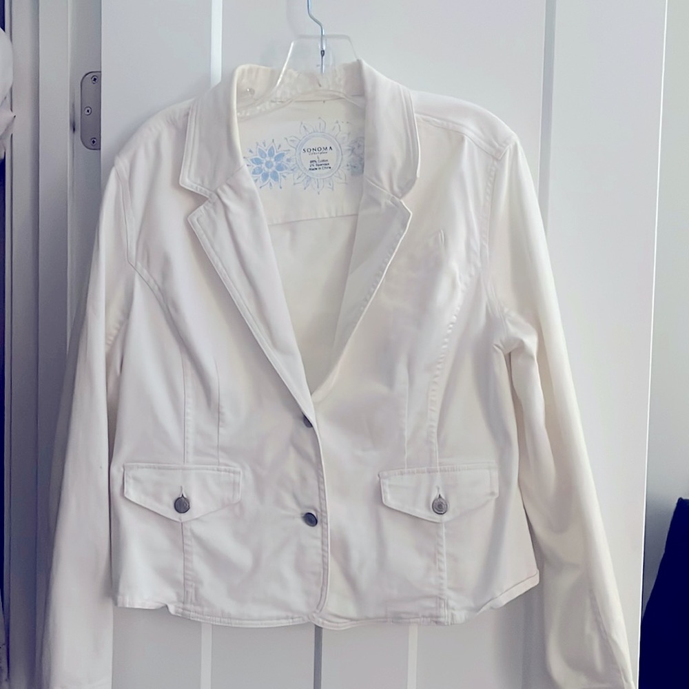 White denim blazer size L
